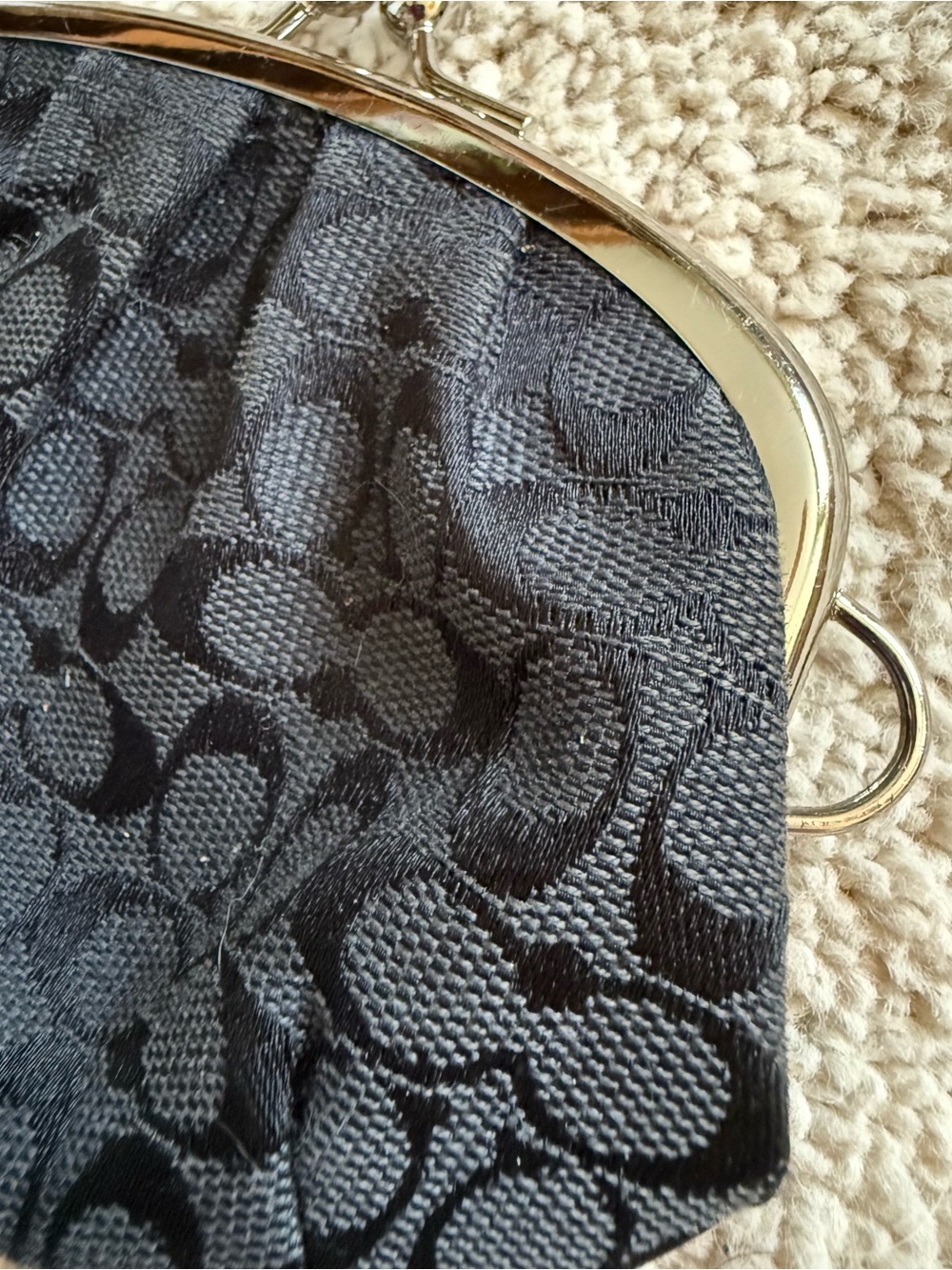 Coach kiss lock coin purse